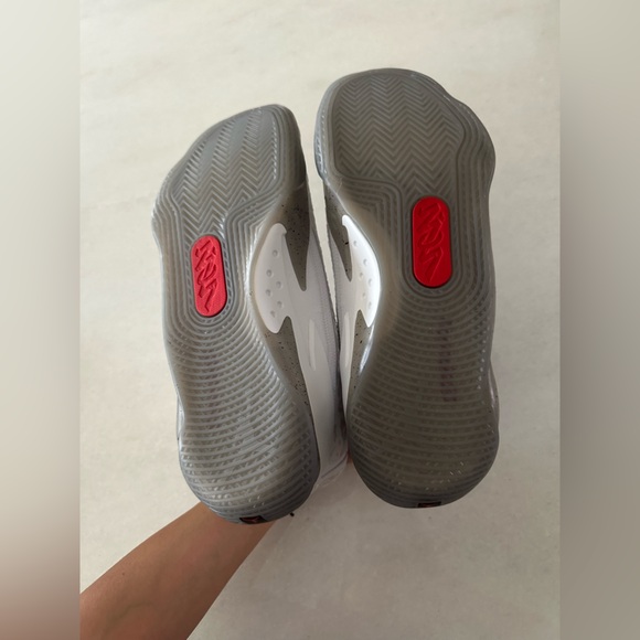 Nike Jordan Zion 3 - Picture 5 of 7